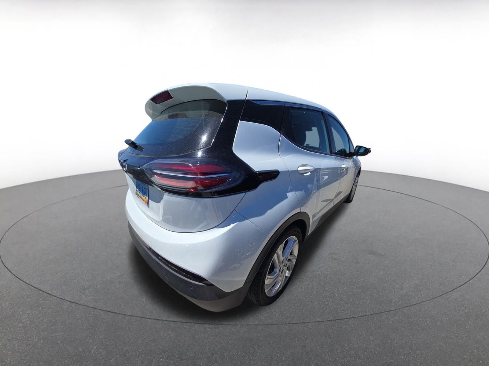 Thumbnail: 2023 Chevrolet Bolt EV - 9