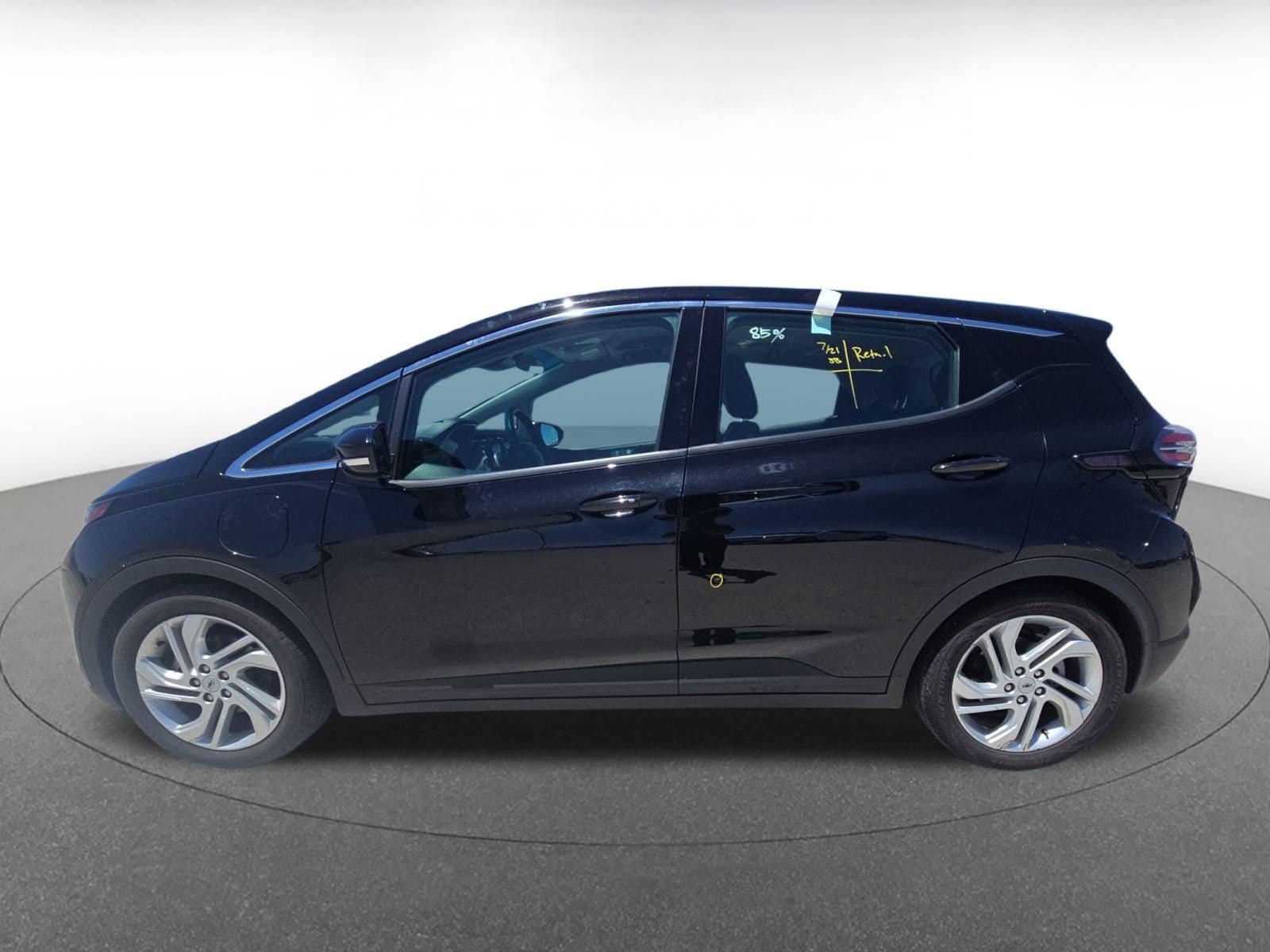 Thumbnail: 2023 Chevrolet Bolt EV - 6