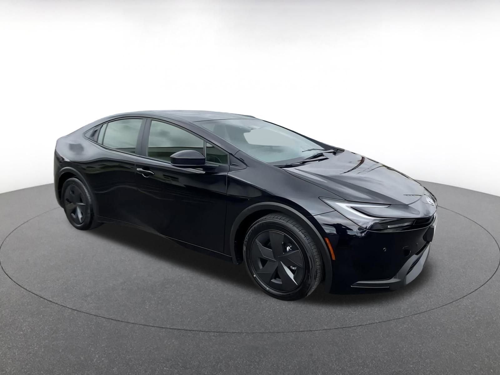 Thumbnail: 2025 Toyota Prius - 2