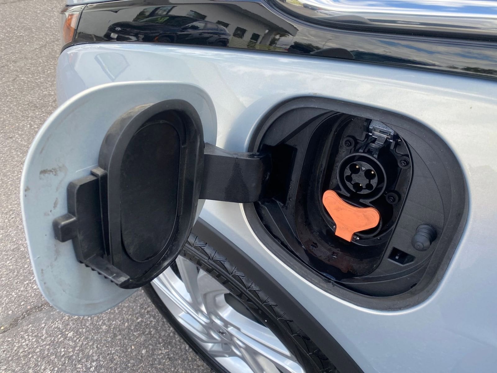 Thumbnail: 2023 Chevrolet Bolt EV - 23