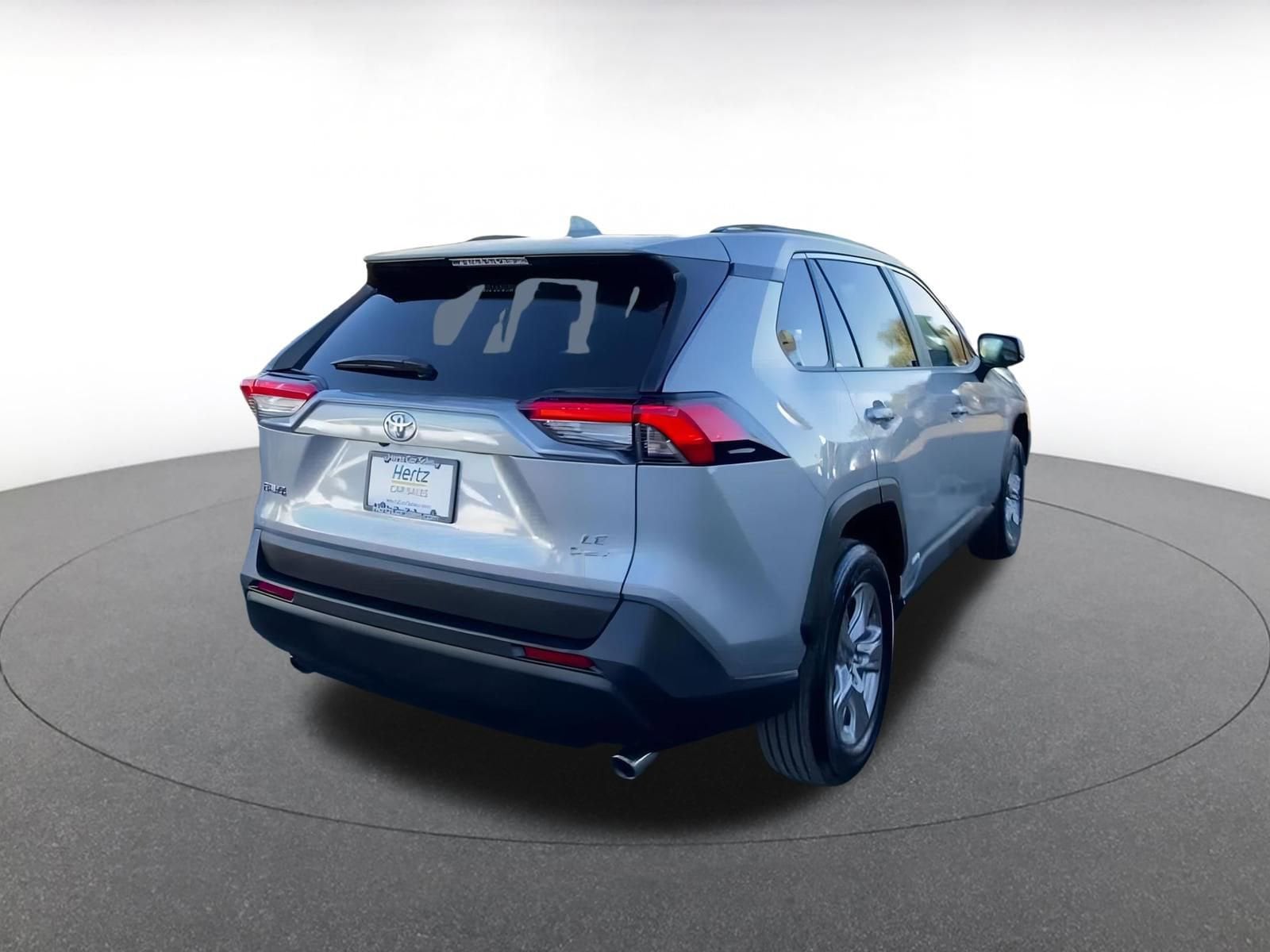 Thumbnail: 2025 Toyota RAV4 - 14