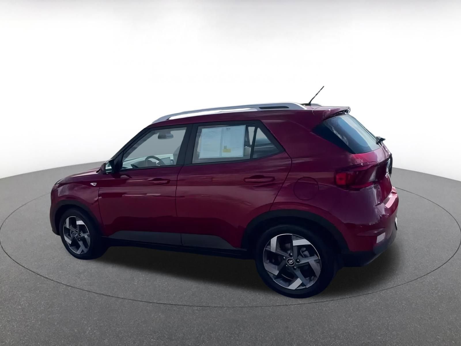 Thumbnail: 2025 Hyundai Venue - 10