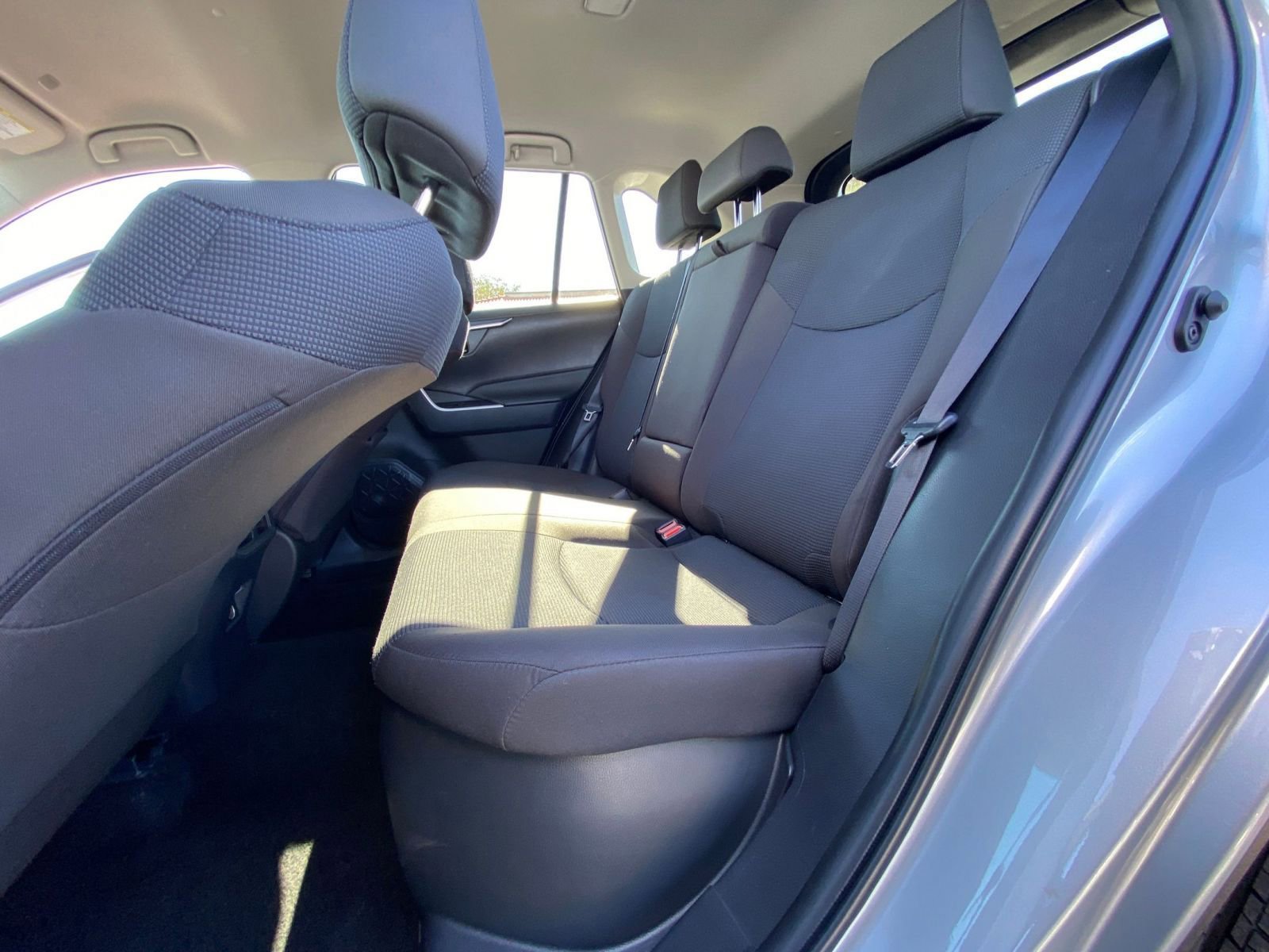 Thumbnail: 2025 Toyota RAV4 - 25