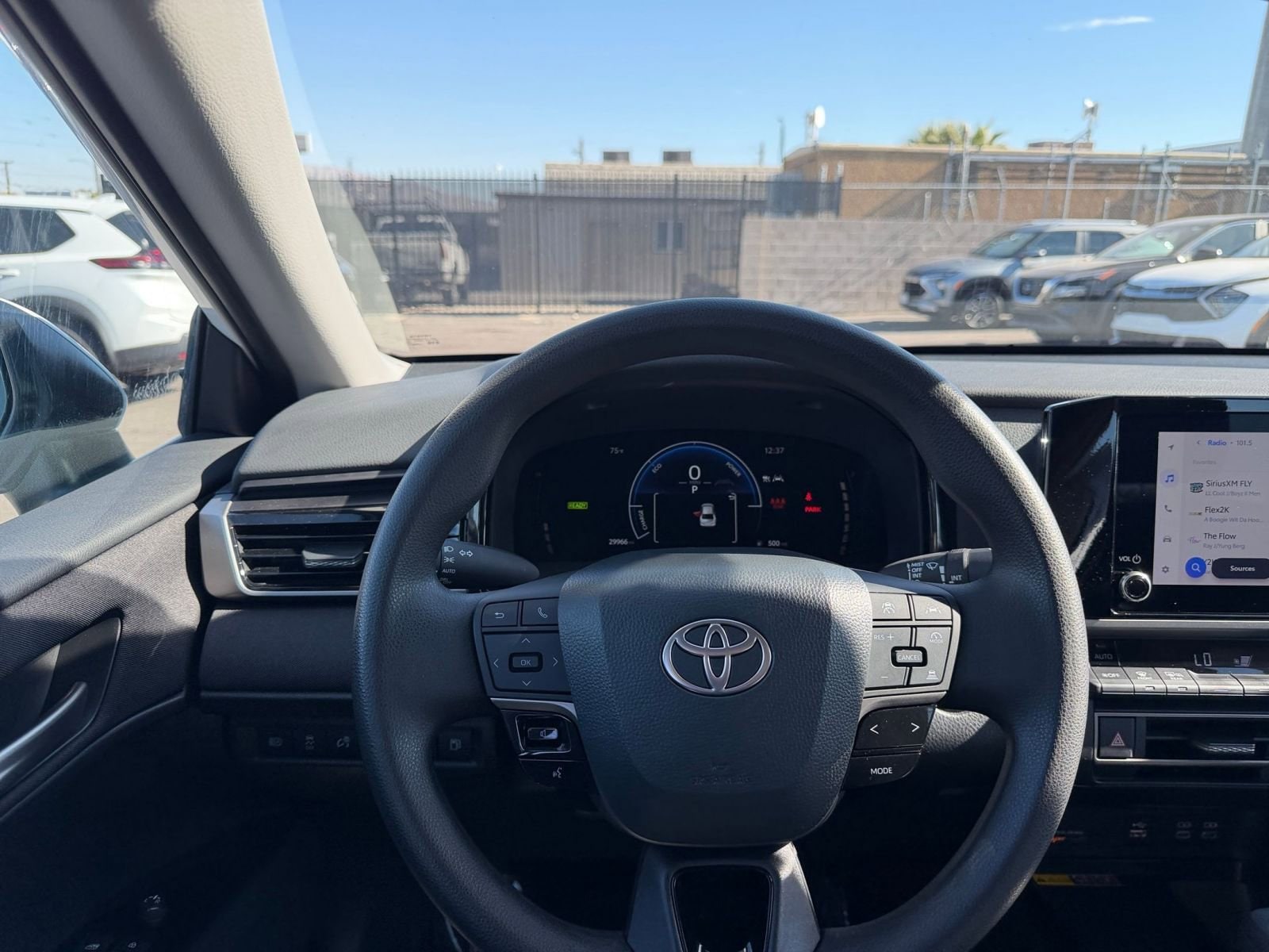 Thumbnail: 2025 Toyota Camry - 32