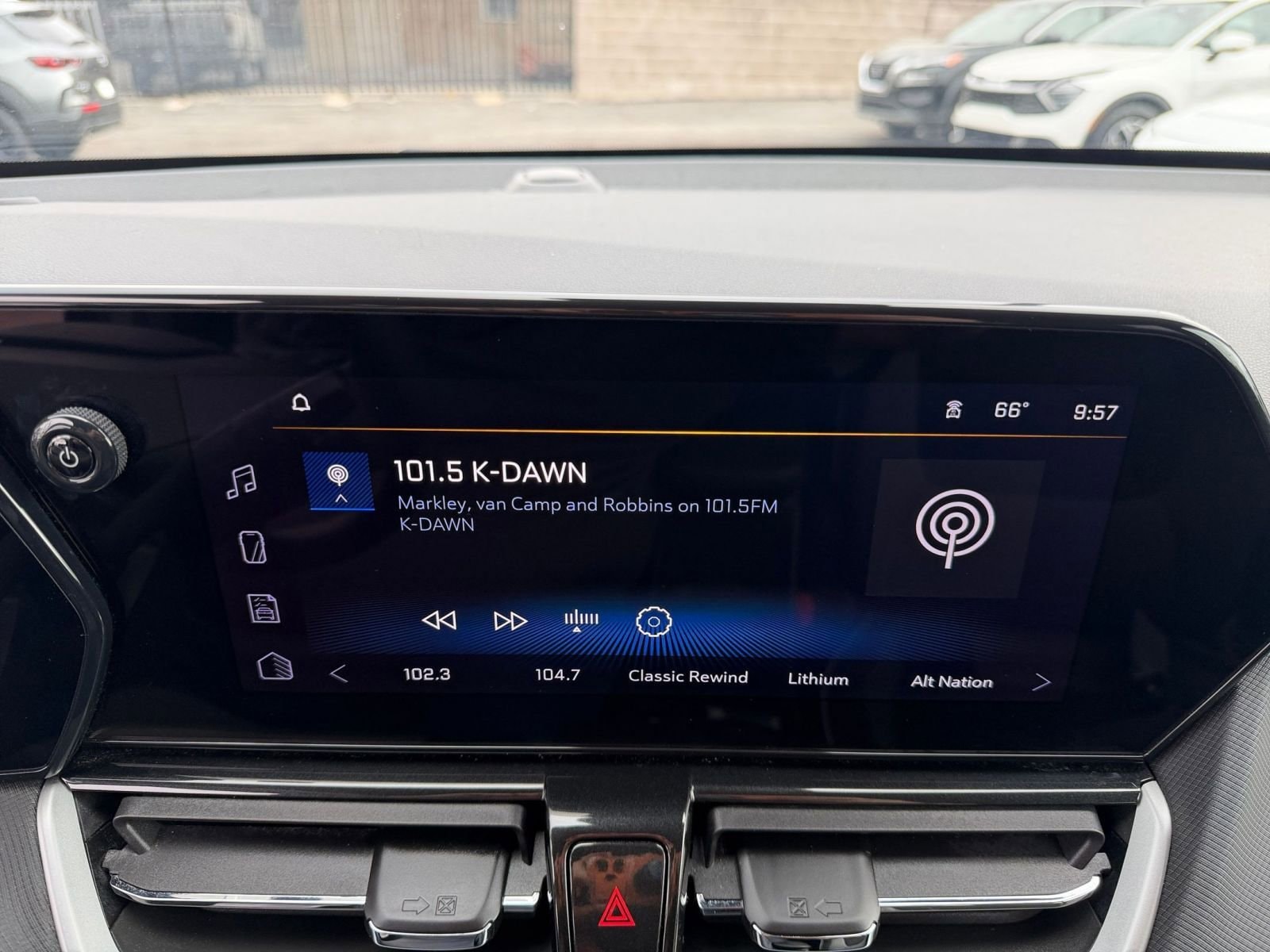 Thumbnail: 2025 Chevrolet TrailBlazer - 18