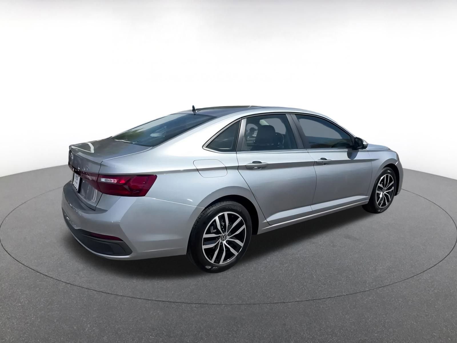 Thumbnail: 2025 Volkswagen Jetta - 14