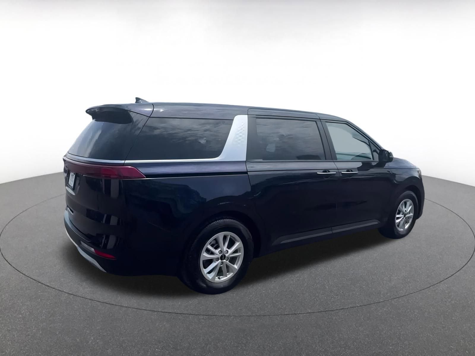 Thumbnail: 2024 Kia Carnival - 13