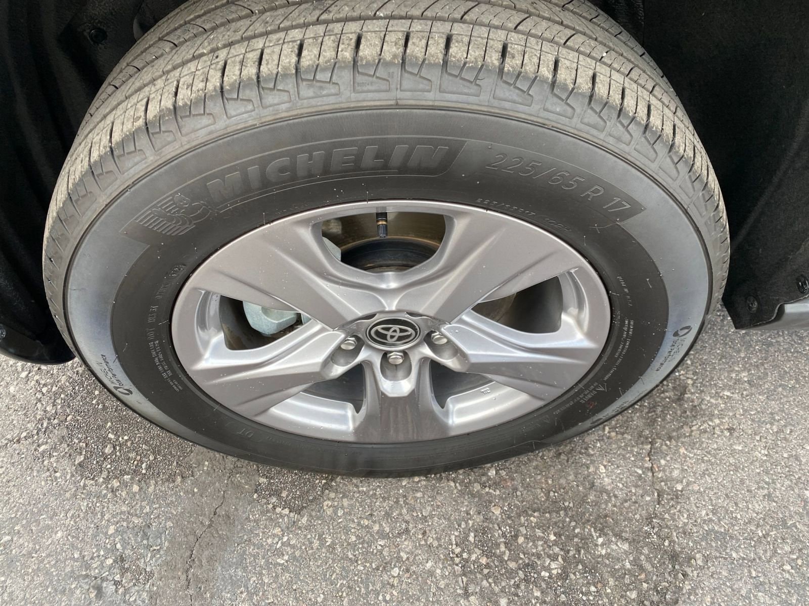 Thumbnail: 2025 Toyota RAV4 - 30