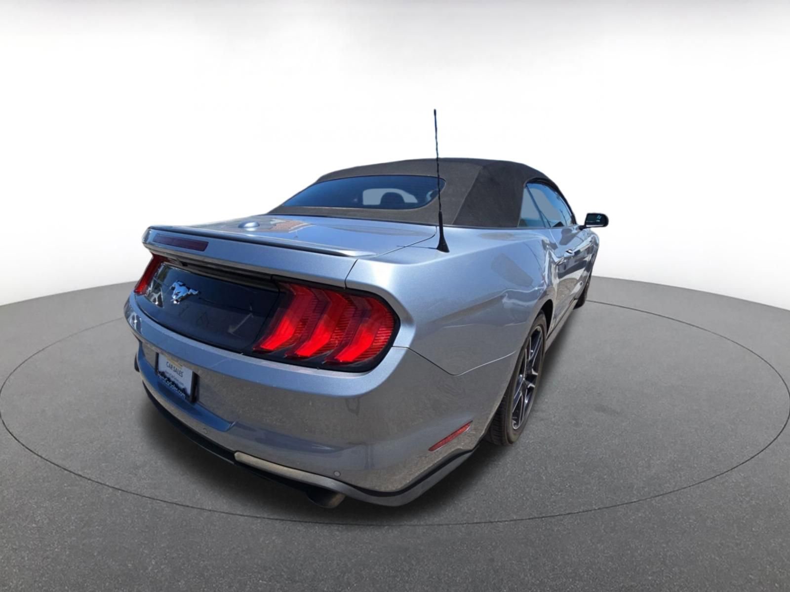 Thumbnail: 2022 Ford Mustang - 7