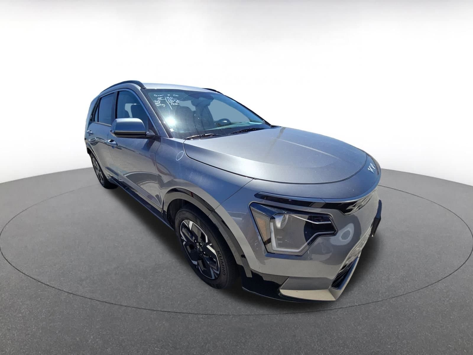 Thumbnail: 2023 Kia Niro - 2