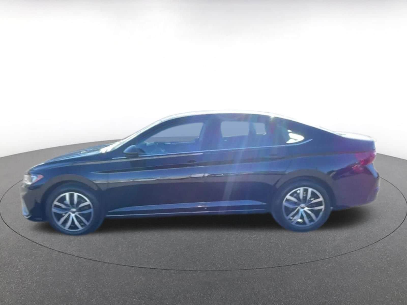 Thumbnail: 2025 Volkswagen Jetta - 9