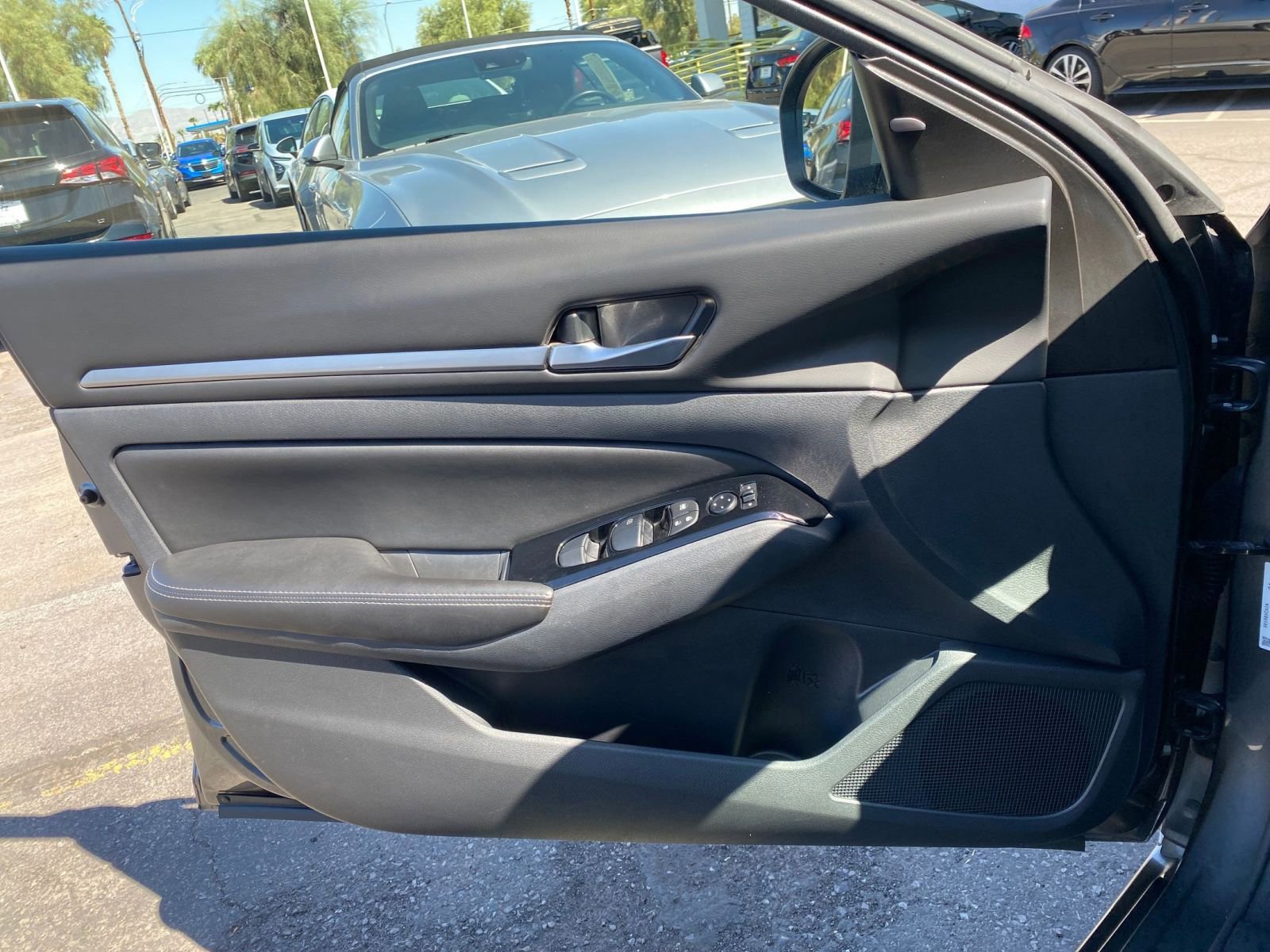 Thumbnail: 2023 Nissan Altima - 20