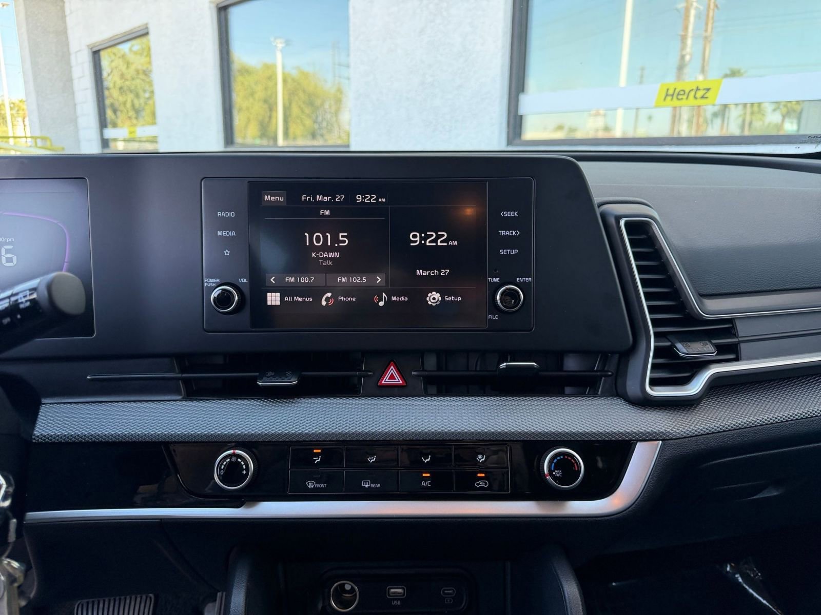 Thumbnail: 2025 Kia Sportage - 17