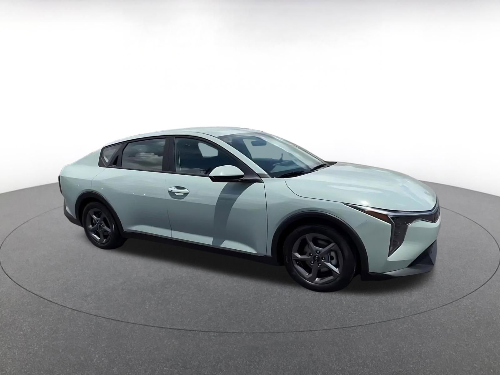 Thumbnail: 2025 Kia K4 - 2