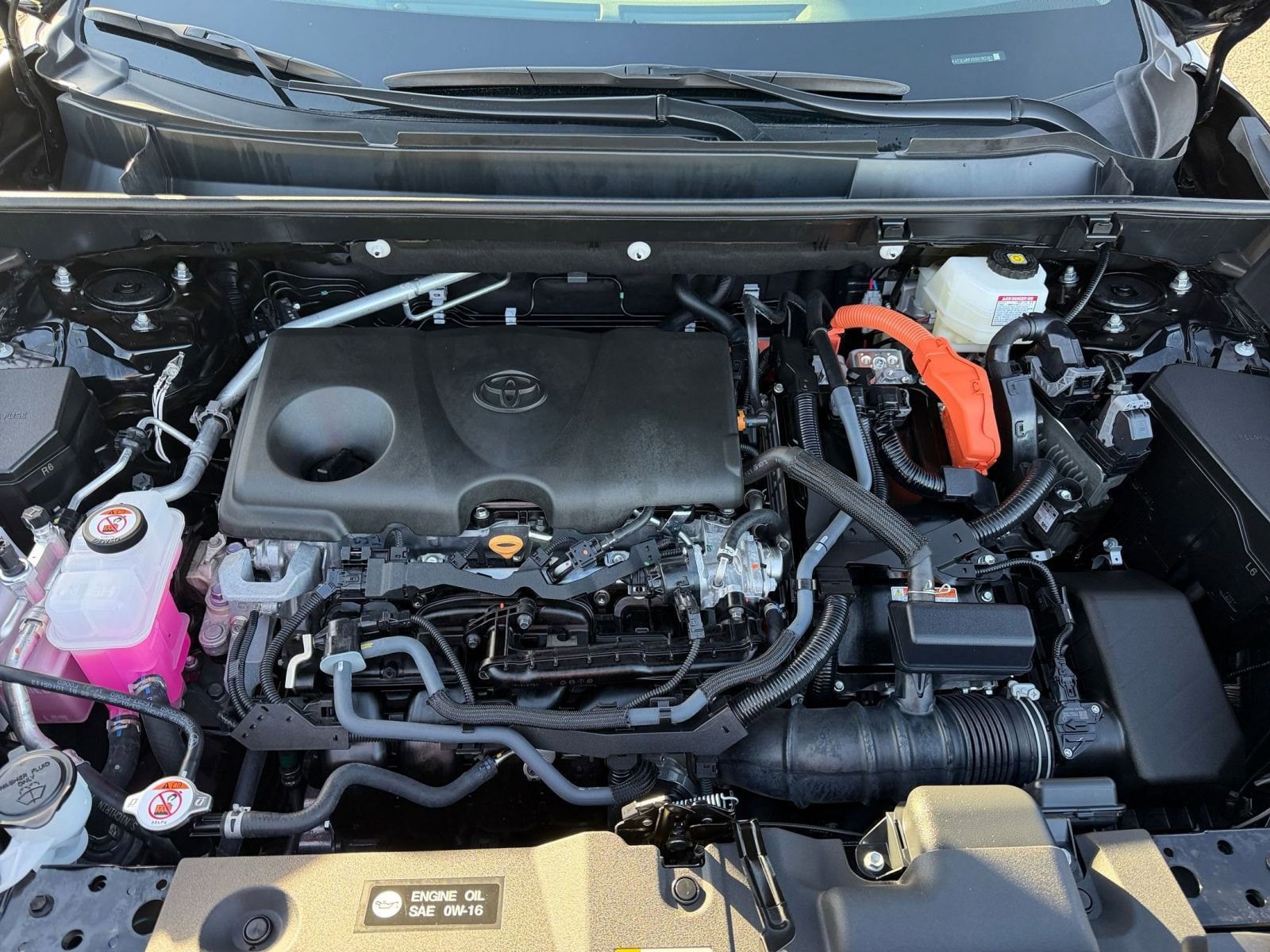 Thumbnail: 2025 Toyota RAV4 - 31