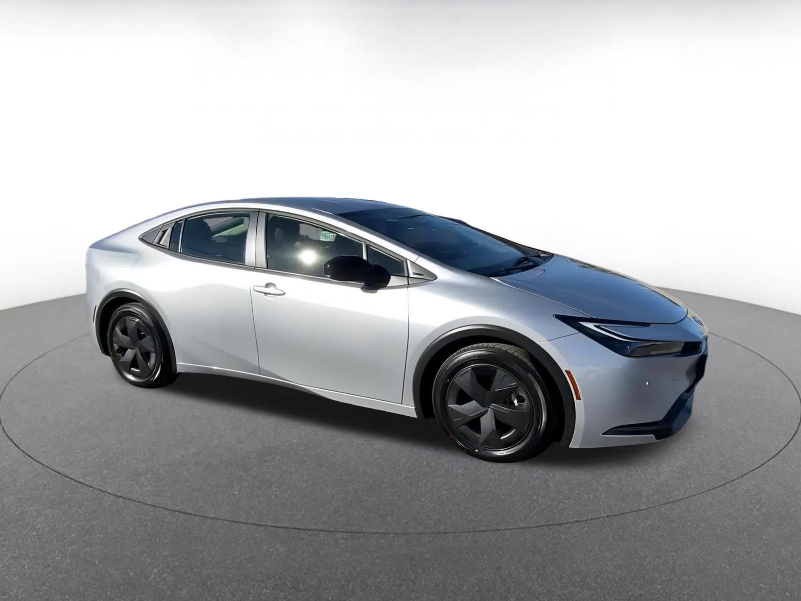 Thumbnail: 2025 Toyota Prius - 2