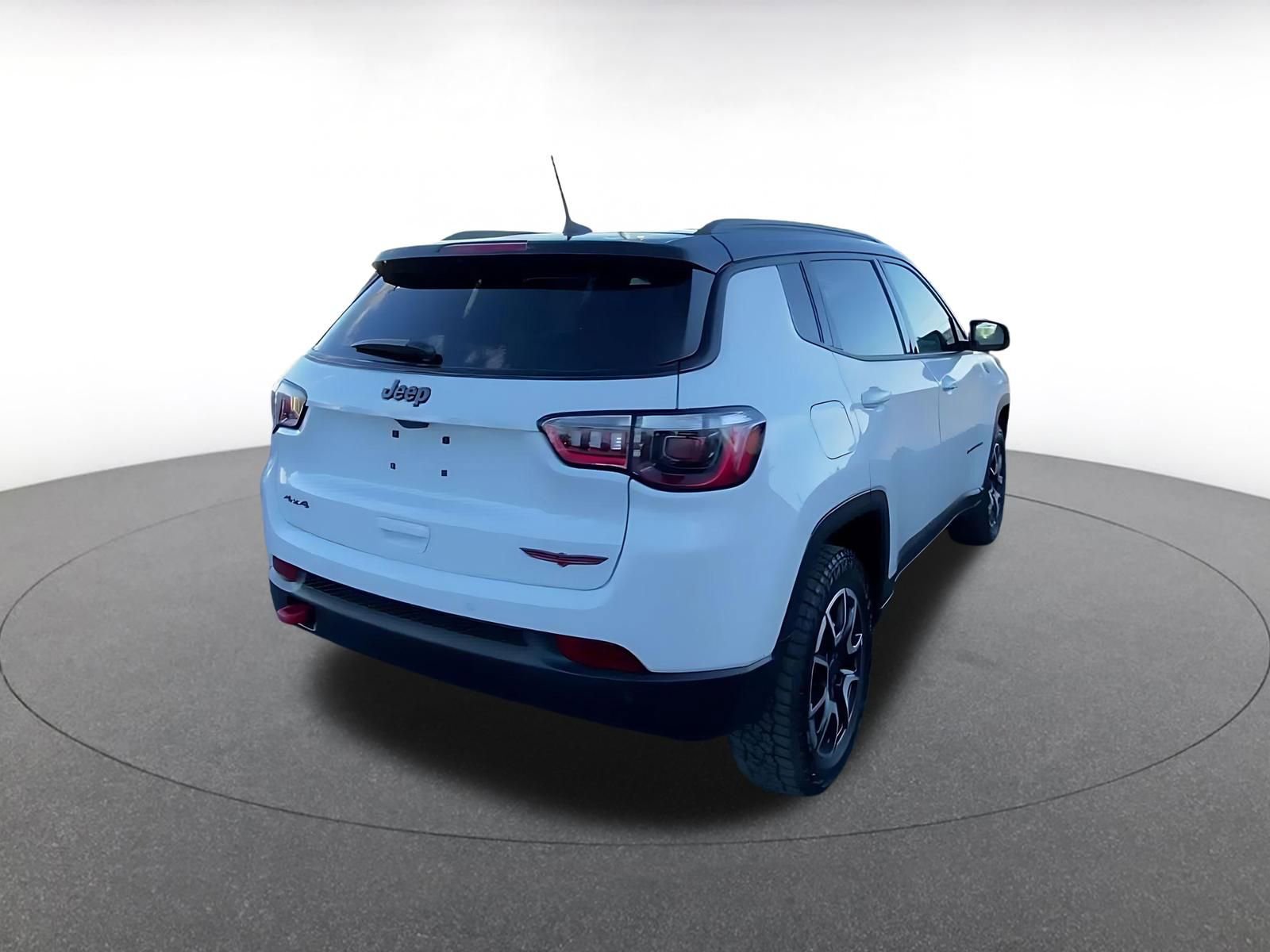 Thumbnail: 2025 Jeep Compass - 14