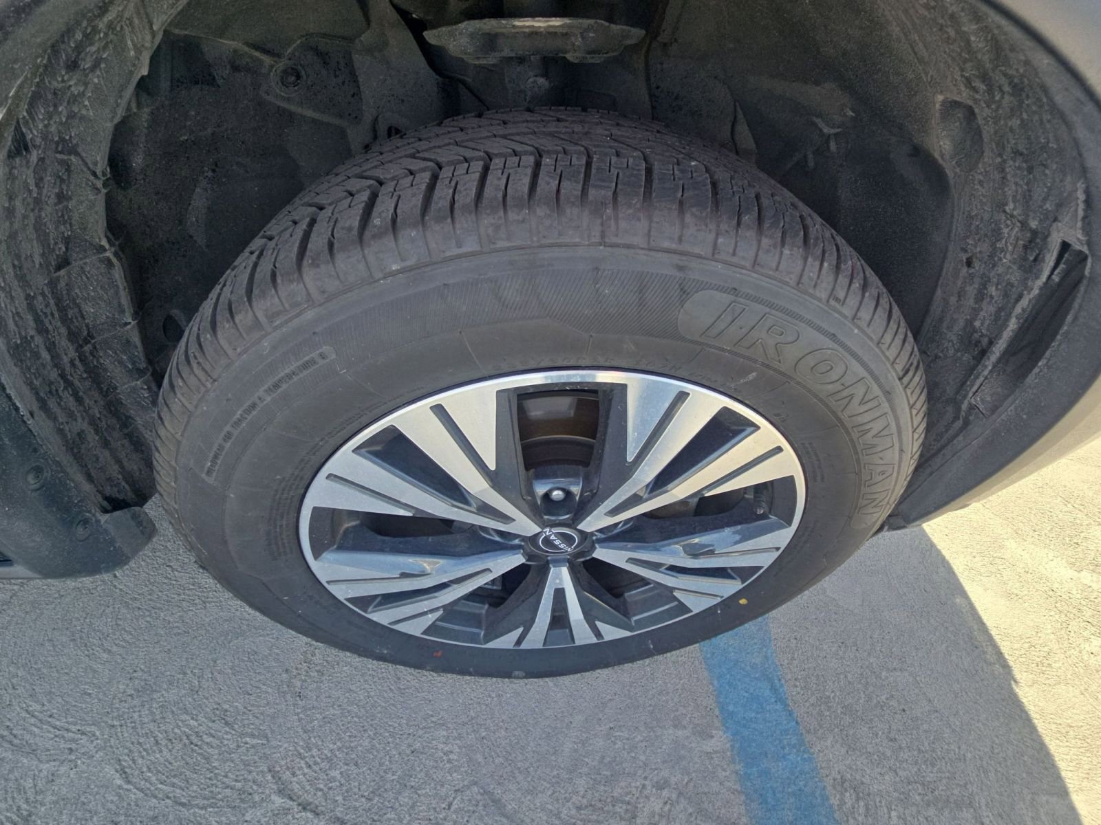 Thumbnail: 2023 Nissan Rogue - 10