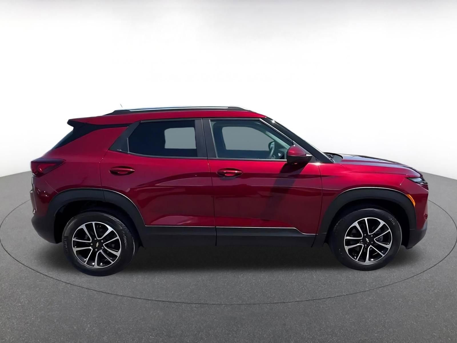 Thumbnail: 2025 Chevrolet TrailBlazer - 16