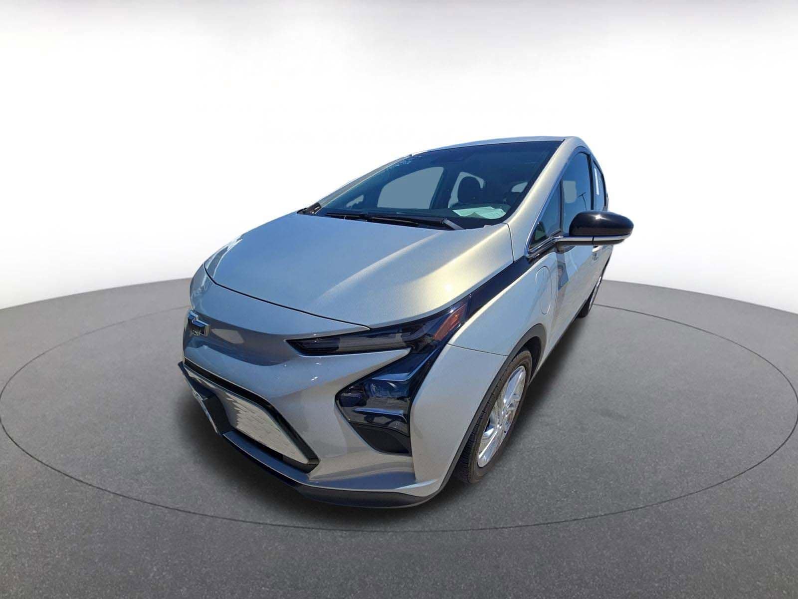 Thumbnail: 2023 Chevrolet Bolt EV - 5