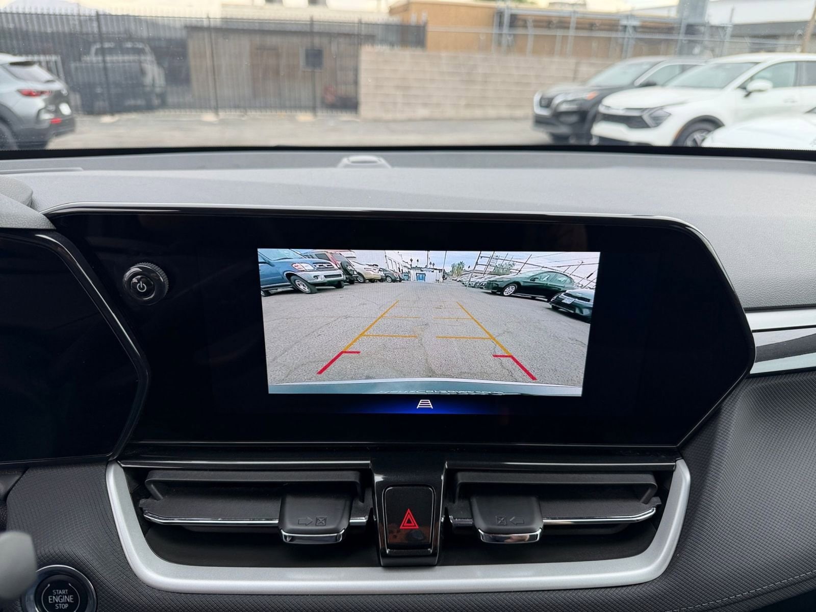 Thumbnail: 2025 Chevrolet TrailBlazer - 17