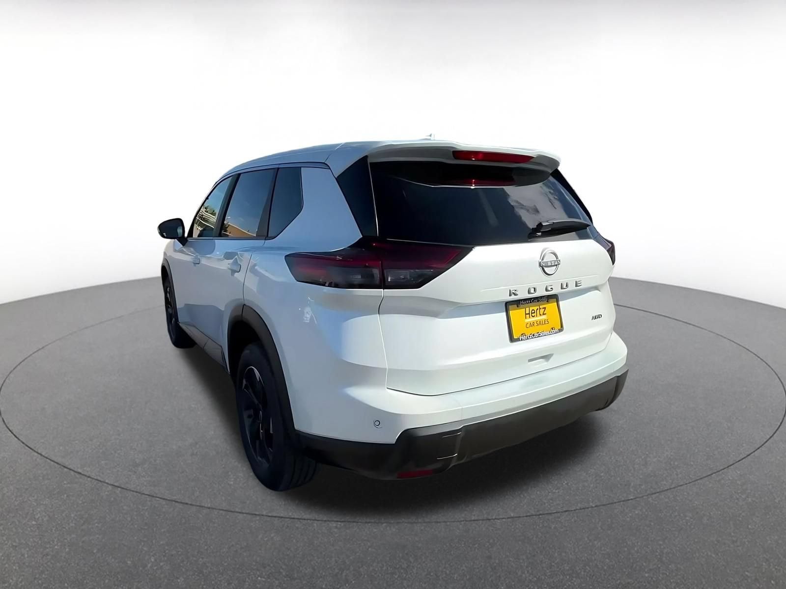 Thumbnail: 2025 Nissan Rogue - 10