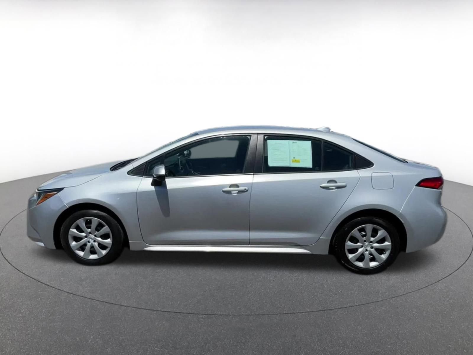 Thumbnail: 2021 Toyota Corolla - 8