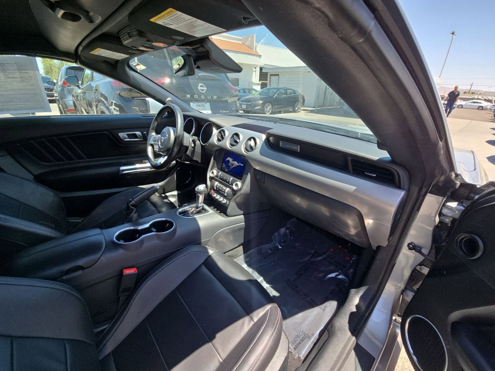 Thumbnail: 2022 Ford Mustang - 16