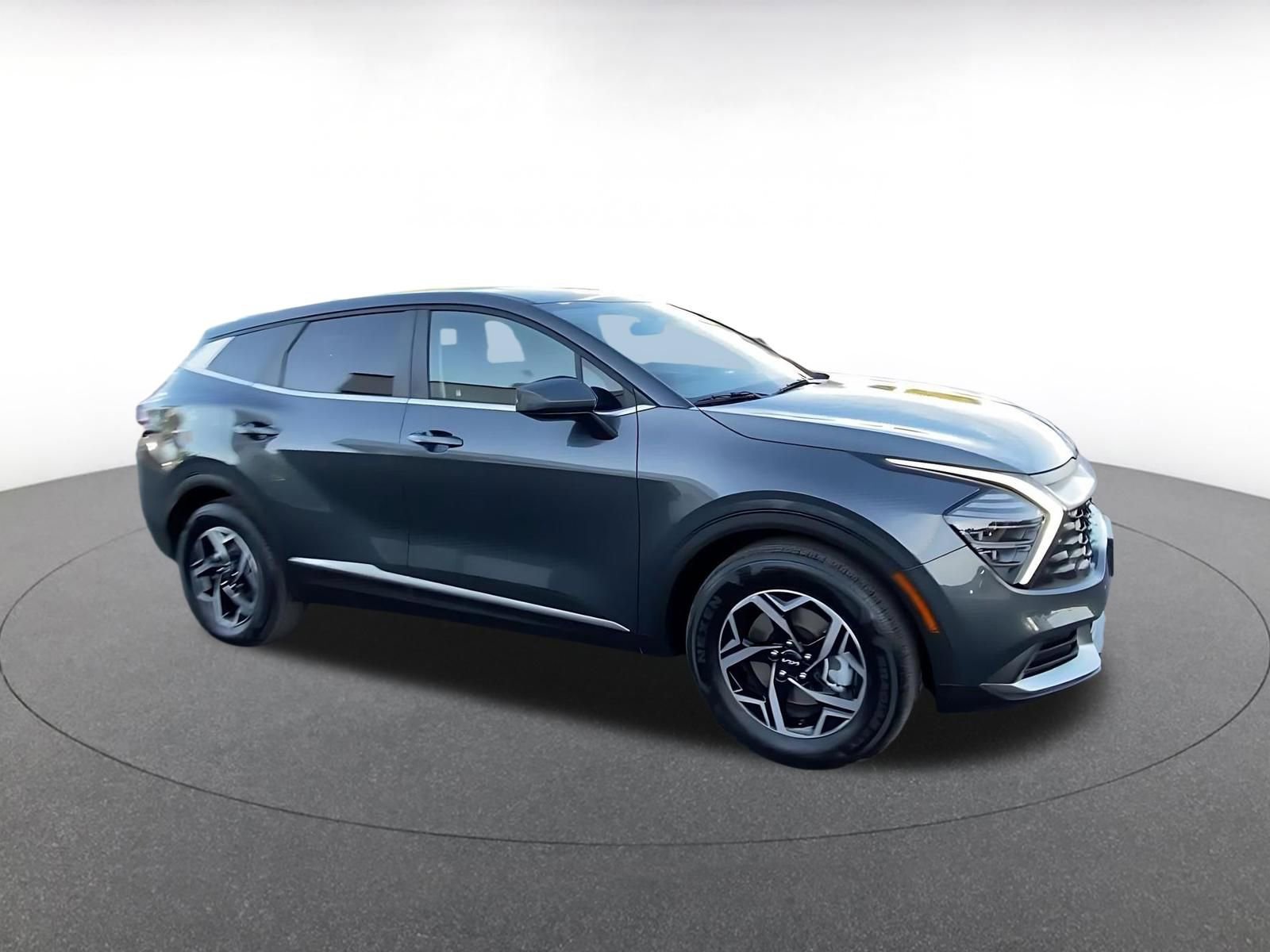 Thumbnail: 2025 Kia Sportage - 2