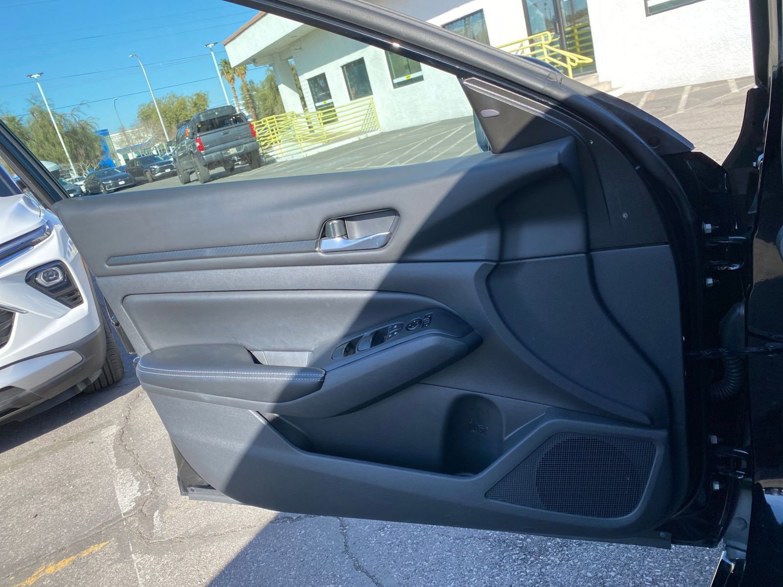 Thumbnail: 2025 Nissan Altima - 18