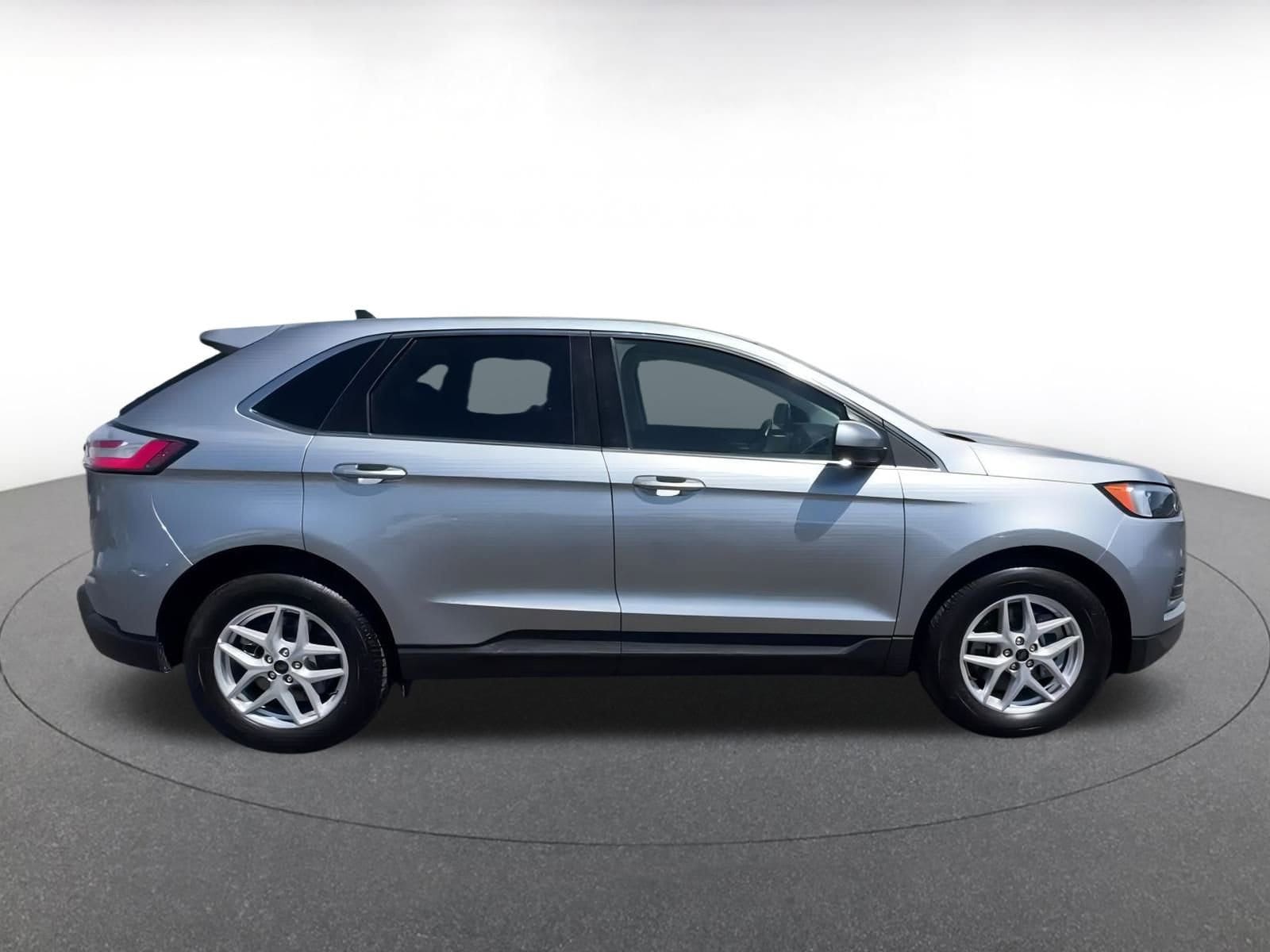 Thumbnail: 2024 Ford Edge - 16