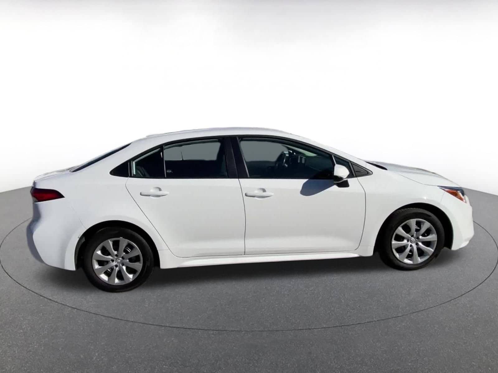 Thumbnail: 2025 Toyota Corolla - 16