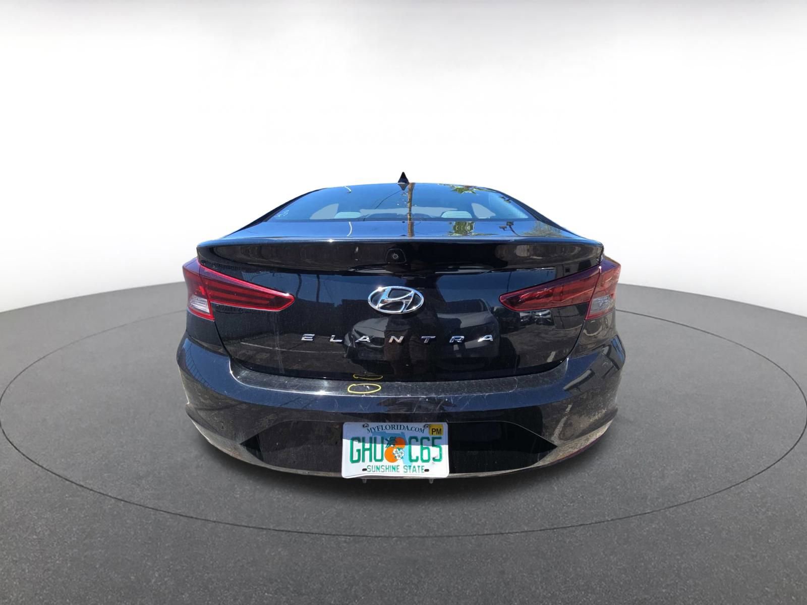 Thumbnail: 2020 Hyundai Elantra - 5