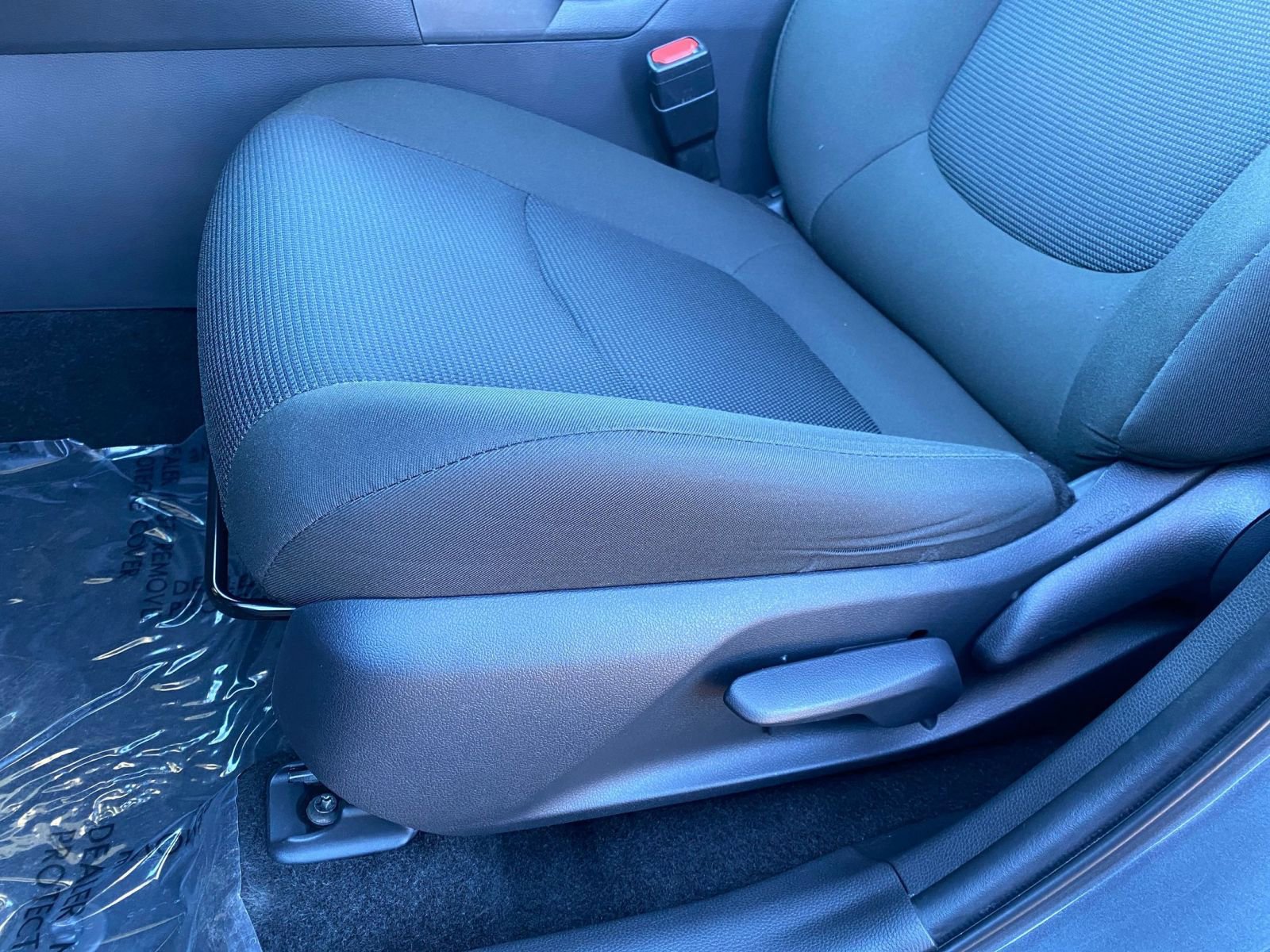 Thumbnail: 2025 Toyota RAV4 - 23