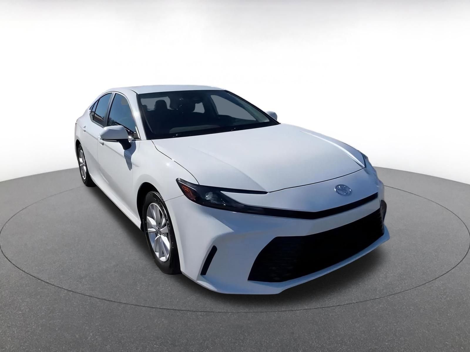 Thumbnail: 2025 Toyota Camry - 3