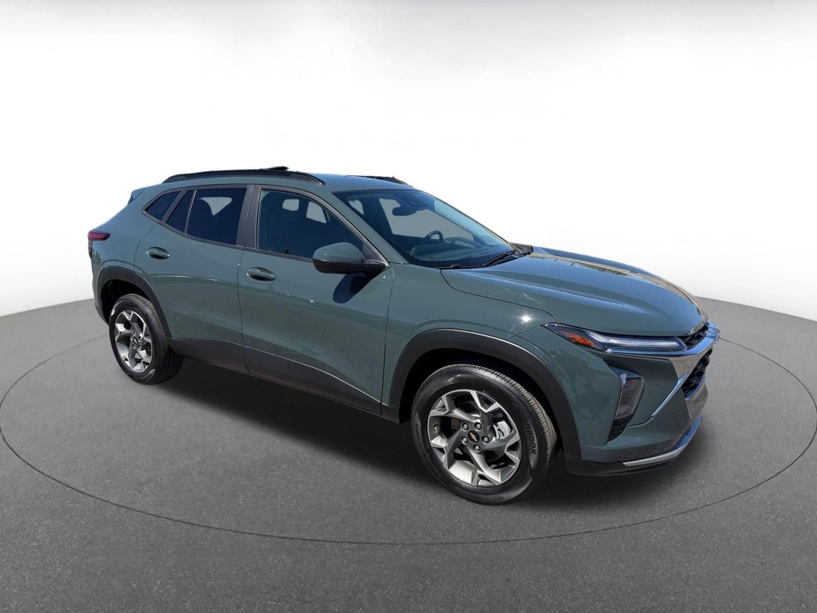 Thumbnail: 2025 Chevrolet Trax - 1