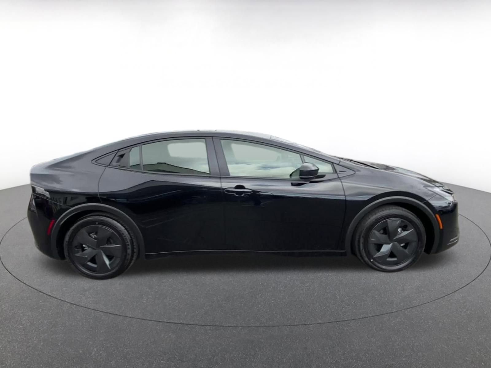 Thumbnail: 2025 Toyota Prius - 16