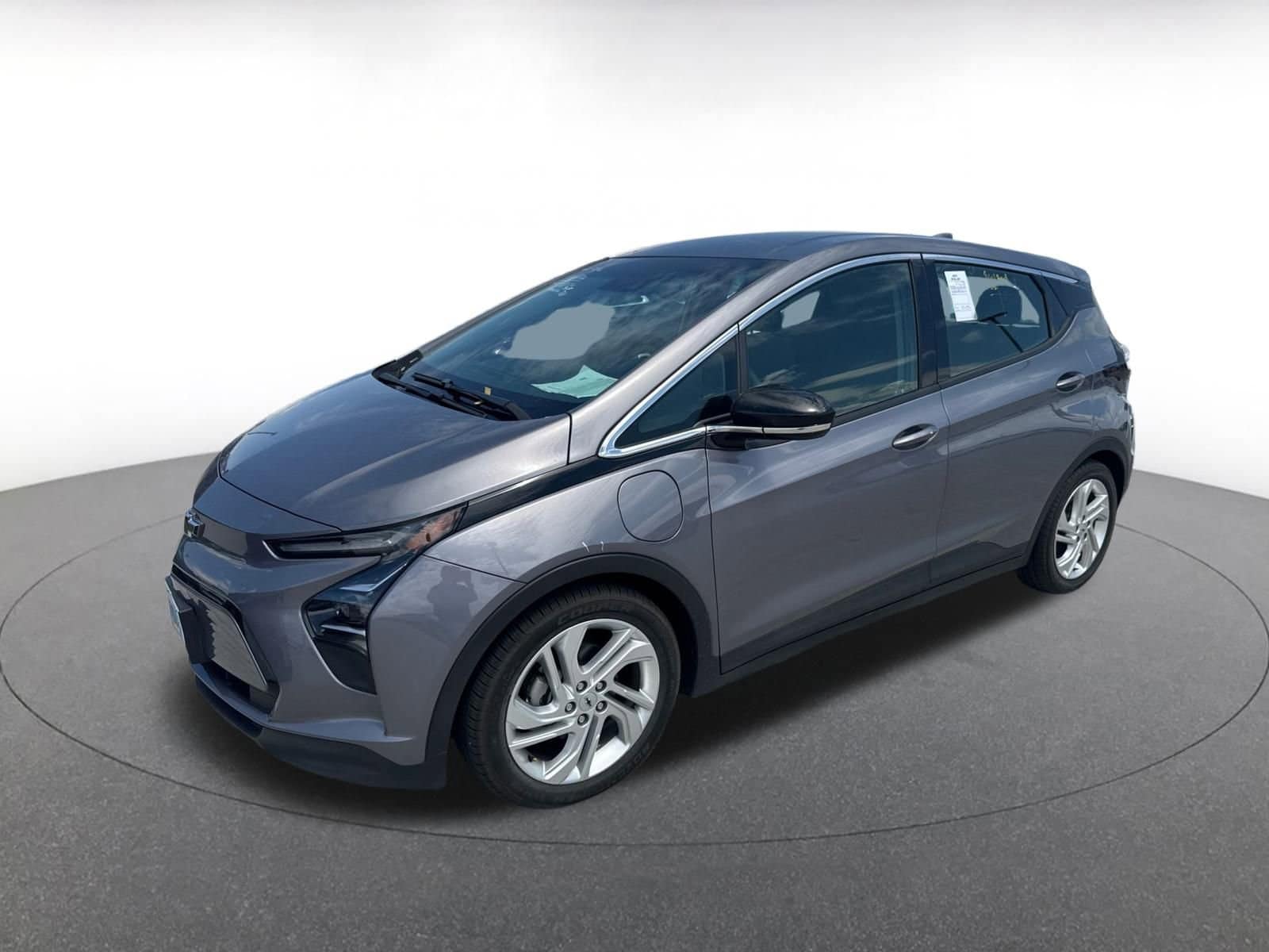 Thumbnail: 2023 Chevrolet Bolt EV - 3