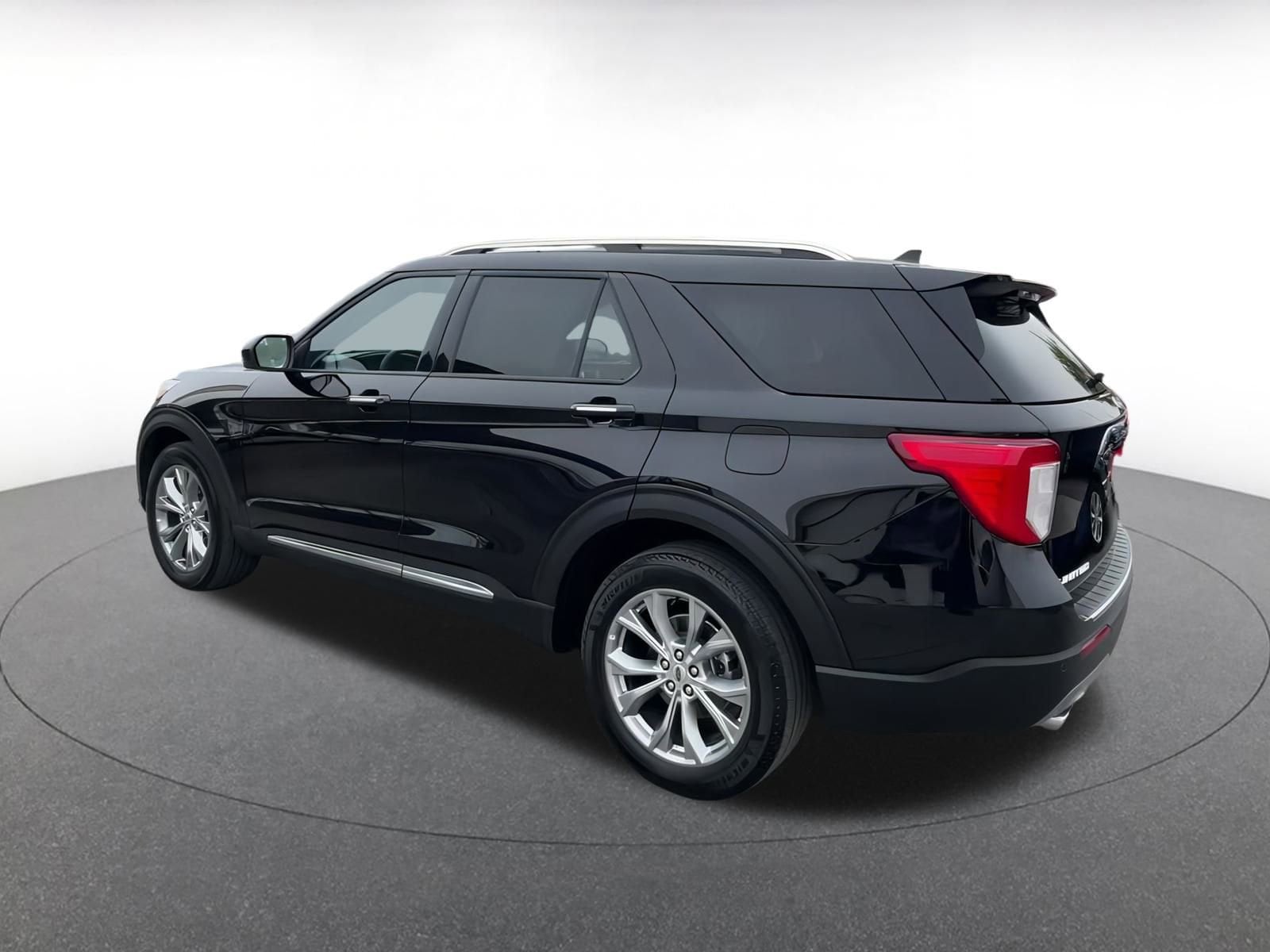 Thumbnail: 2024 Ford Explorer - 10