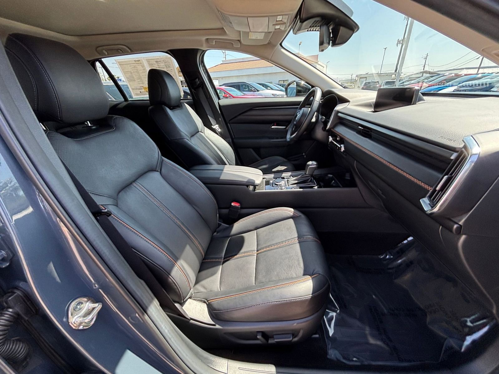 Thumbnail: 2025 Mazda CX-50 - 28