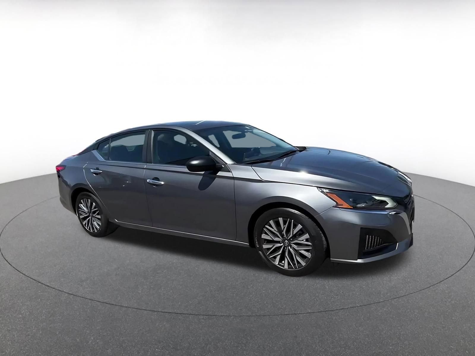 Thumbnail: 2025 Nissan Altima - 2