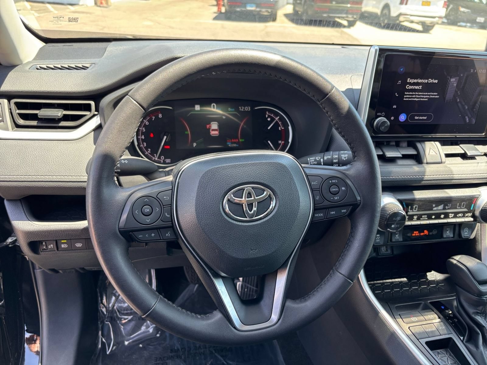 Thumbnail: 2025 Toyota RAV4 - 27