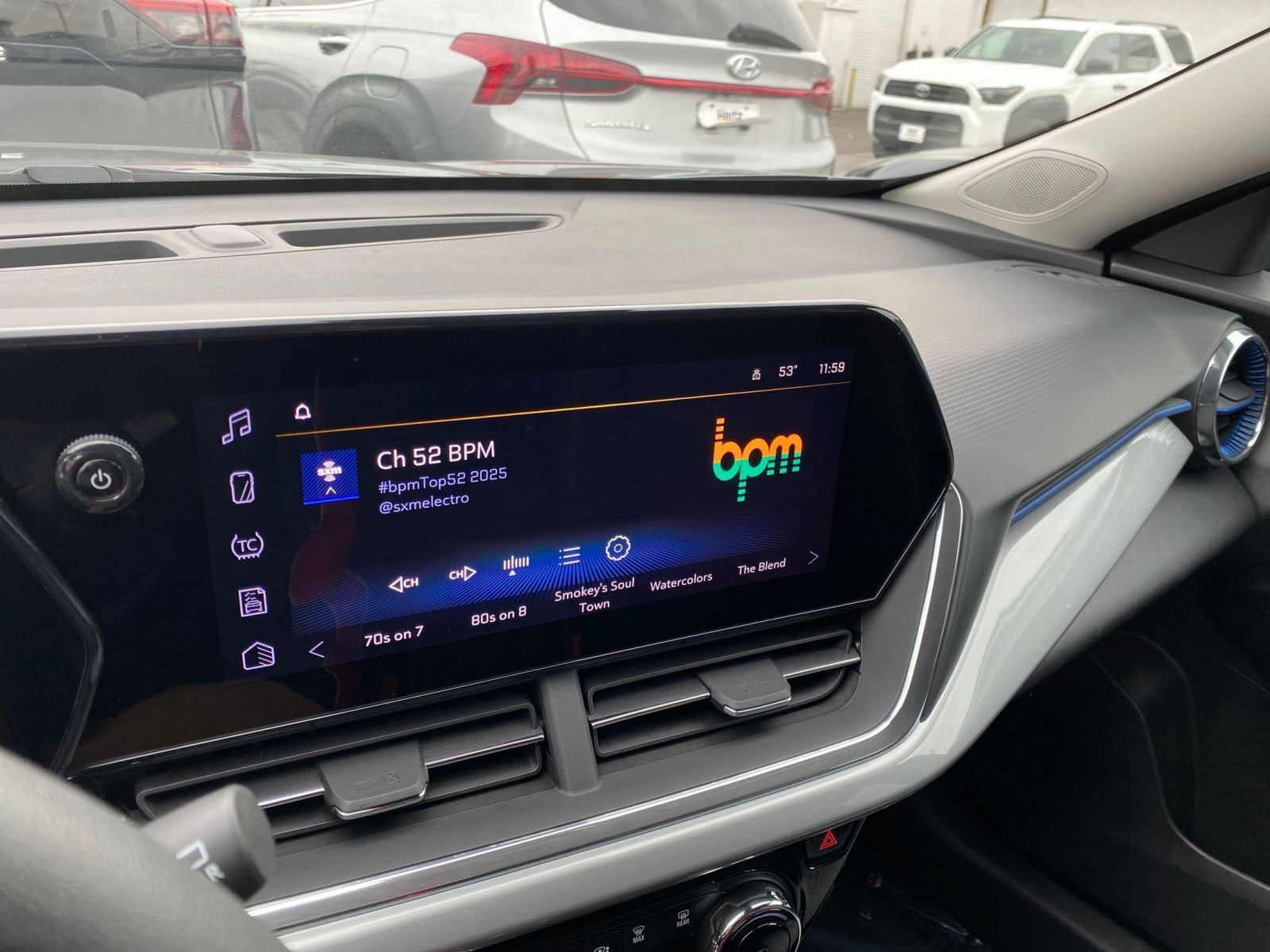 Thumbnail: 2025 Chevrolet Trax - 18