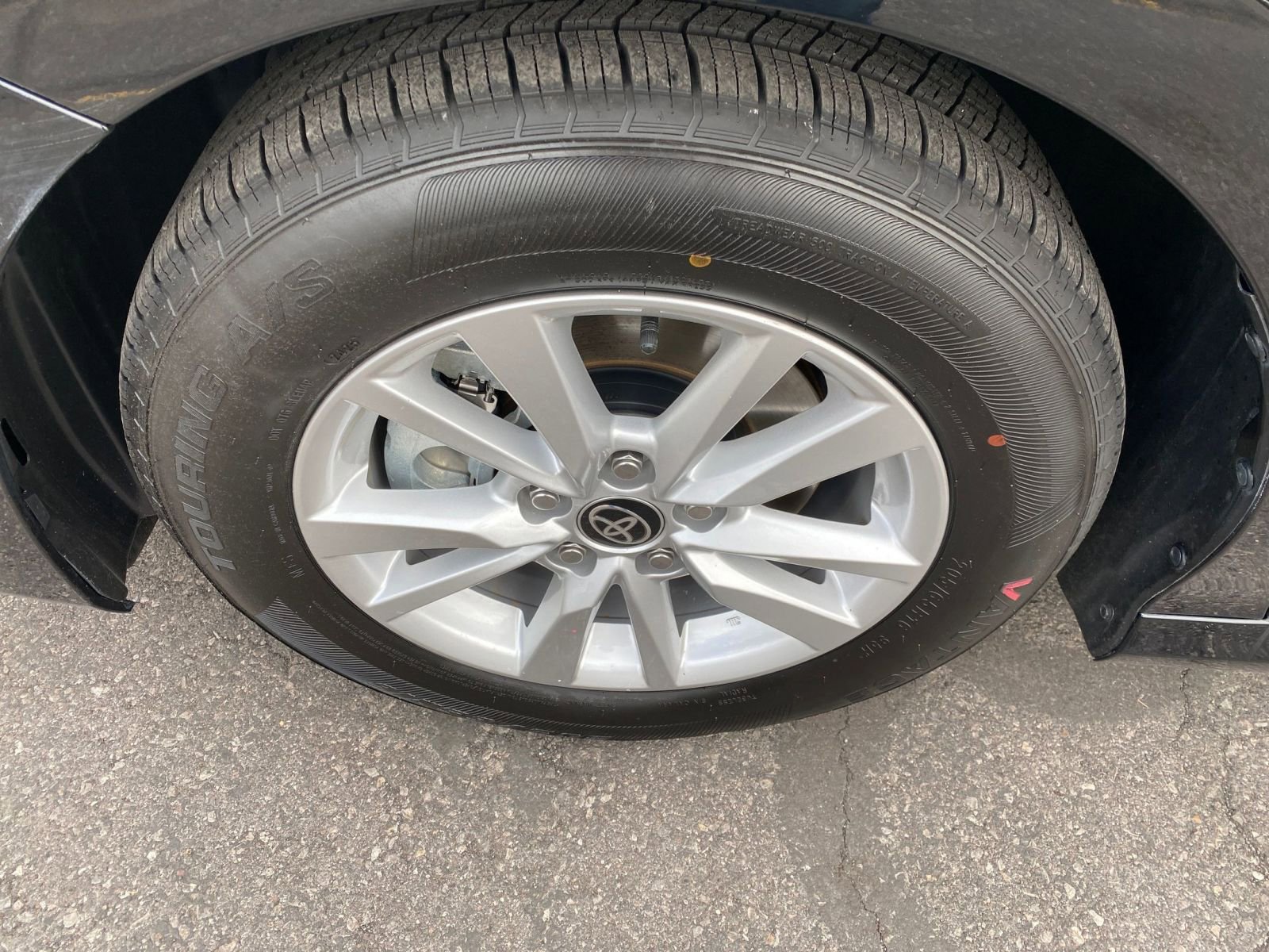 Thumbnail: 2025 Toyota Camry - 30