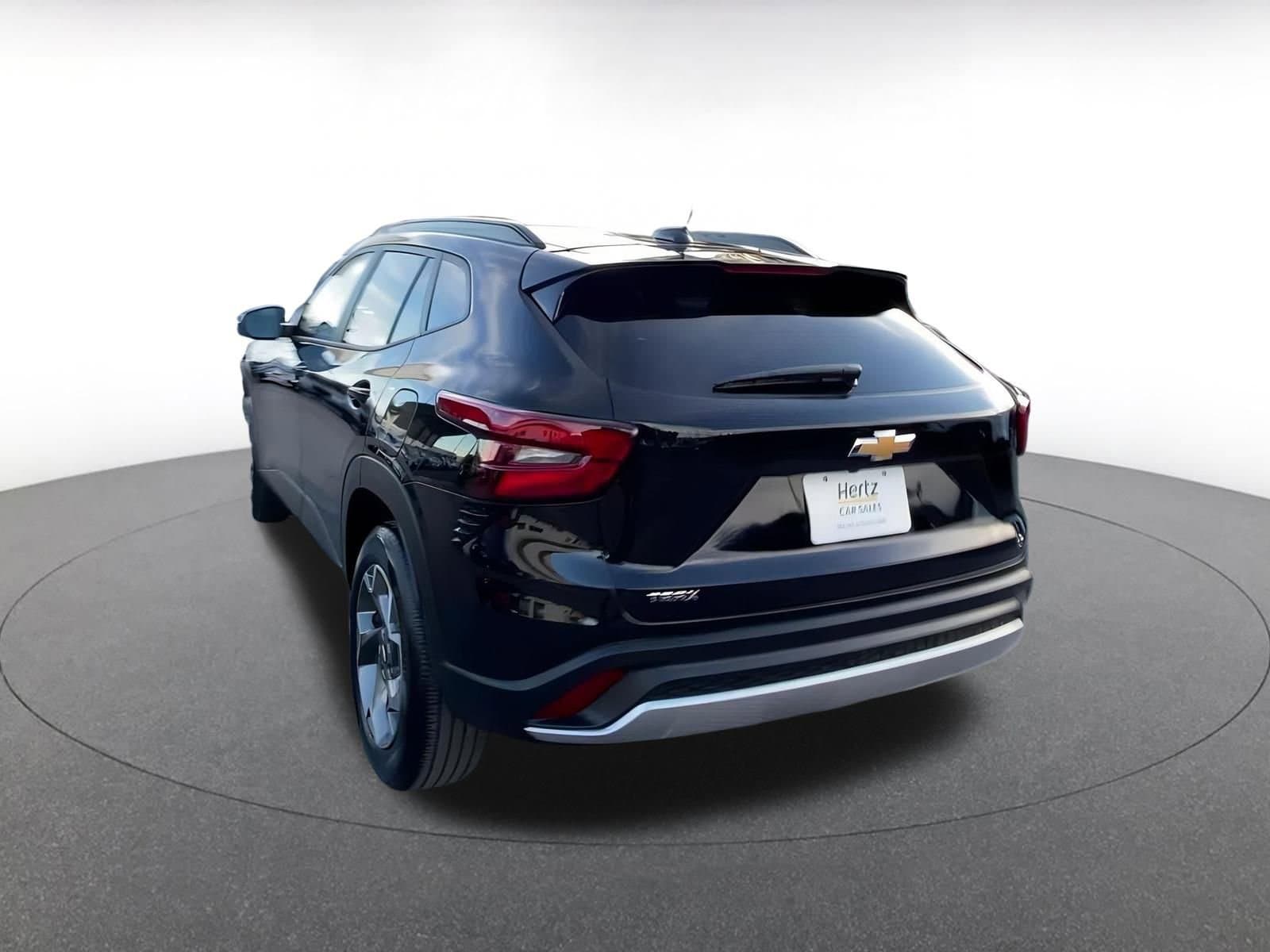 Thumbnail: 2025 Chevrolet Trax - 11