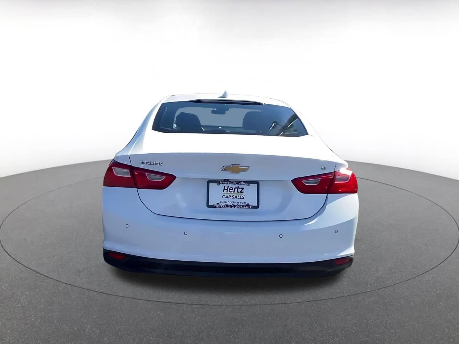 Thumbnail: 2024 Chevrolet Malibu - 12