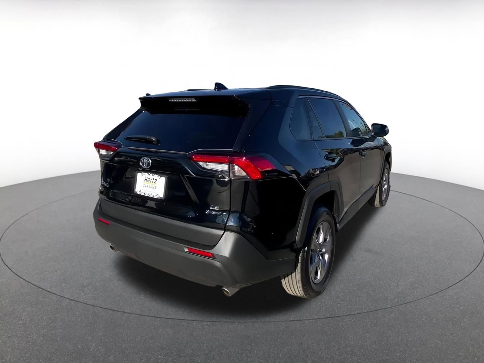 Thumbnail: 2025 Toyota RAV4 - 14