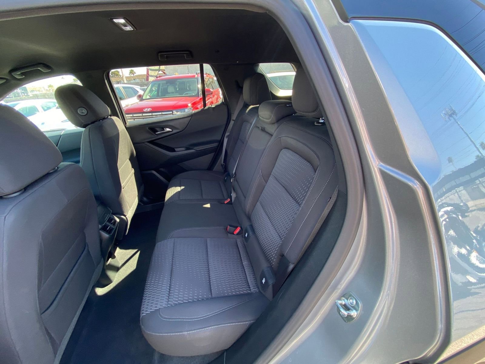 Thumbnail: 2025 Chevrolet Equinox - 25