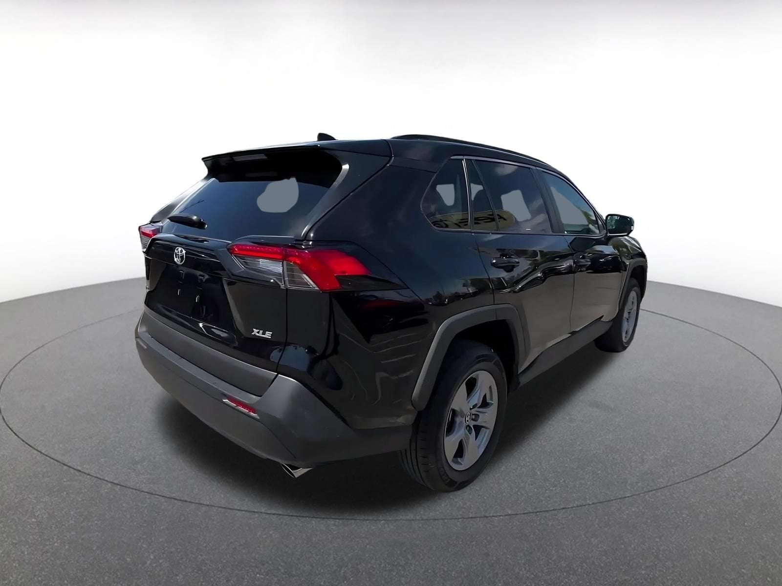 Thumbnail: 2025 Toyota RAV4 - 14