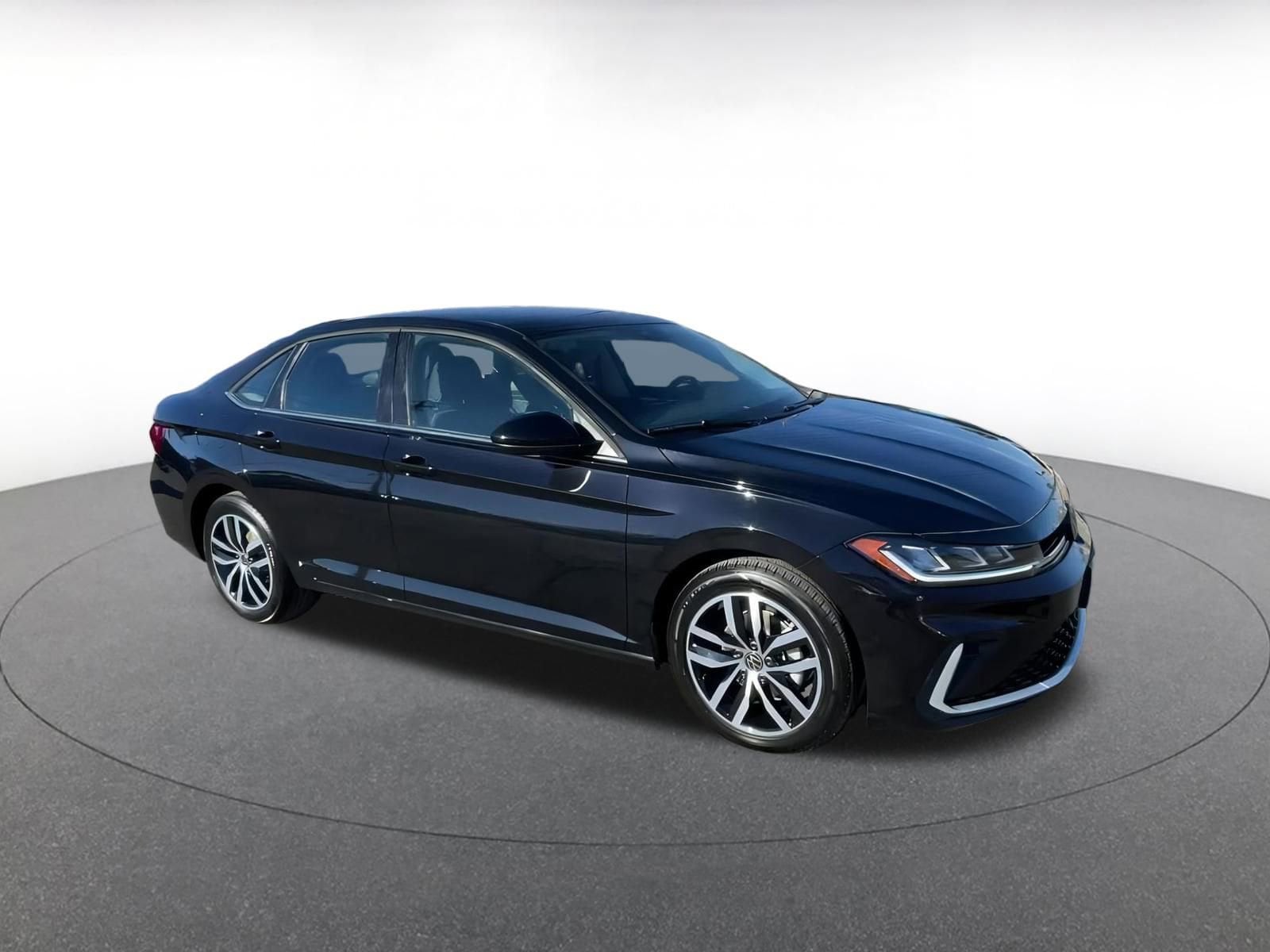 Thumbnail: 2025 Volkswagen Jetta - 2